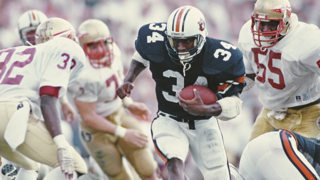 Look at Auburn legend Bo Jackson with this gallery of classic photos