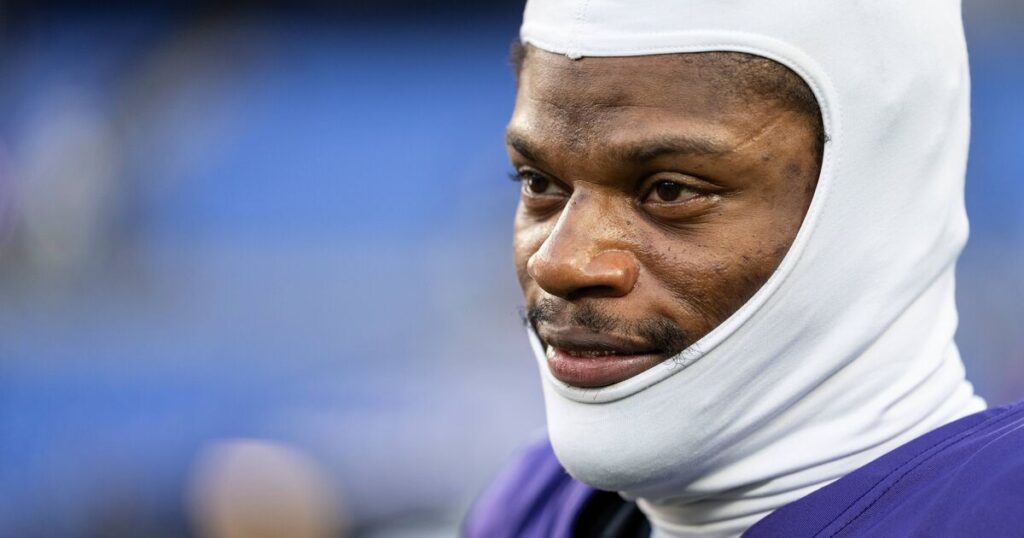 Lamar Jackson felt mother's wrath as he was 'cussed out' - Football - Sports