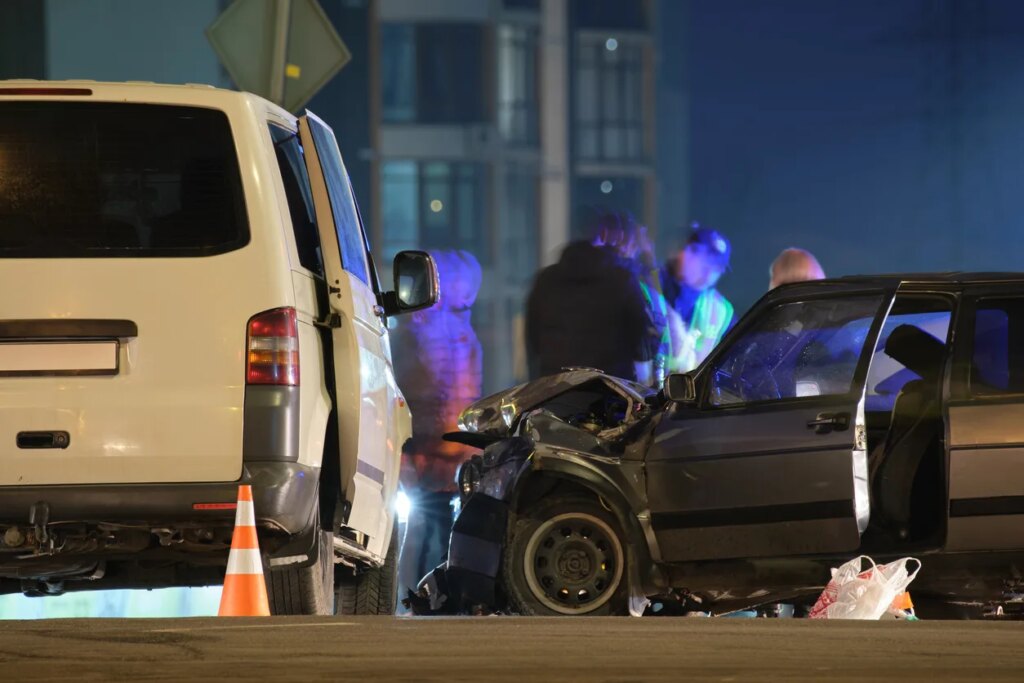 Late-Night Crash on Fruitridge Rd in Sacramento Injures Multiple People - Sacramento Injury Attorneys Blog