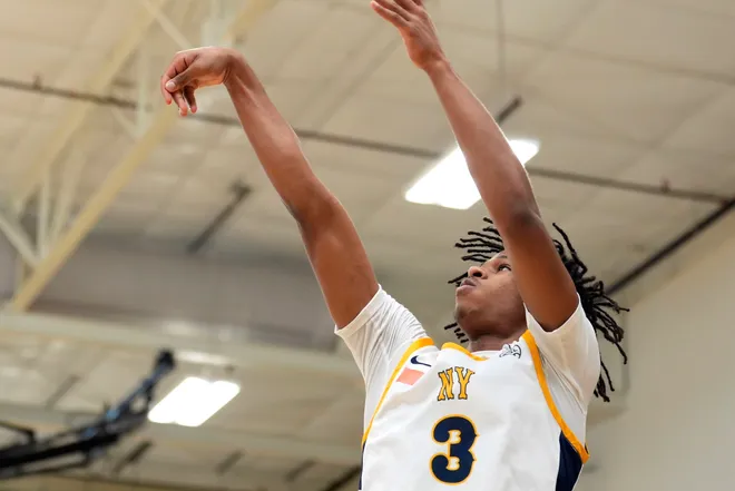 Shooting guard Jasiah Jervis committed to Michigan State on Wednesday, Nov. 5.