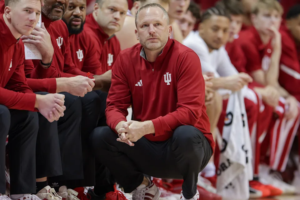 BLOOMINGTON, INDIANA - NOVEMBER 29: Head coach Darian Devries of the Indiana Hoosiers watches during the NCAA basketball game between the Indiana Hoosiers and the Bethune-Cookman Wildcats at Simon Skjodt Assembly Hall on November 29, 2025 in Bloomington, Indiana. (Photo by Michael Hickey/Getty Images)