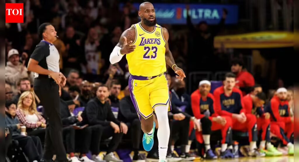“Still got flight” - LeBron James’ unbelievable dunk skill against Sacramento Kings sends fans into frenzy | NBA News