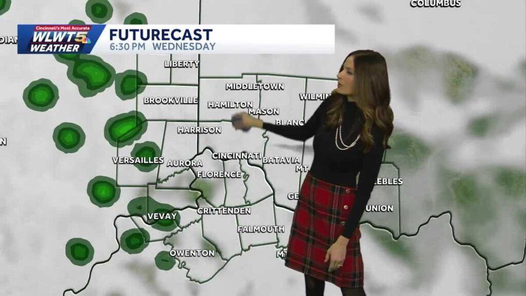 Foggy start in Cincinnati for Christmas Eve