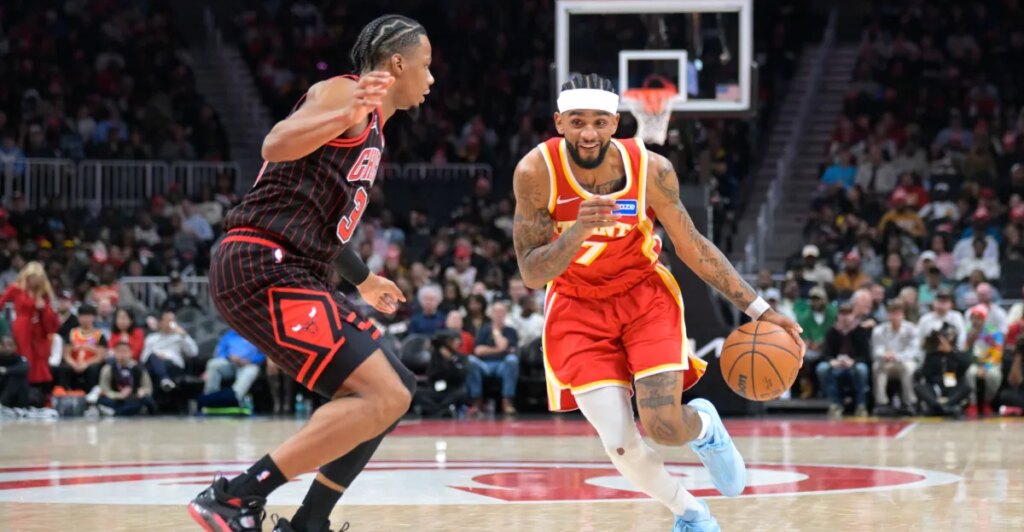Hawks let late lead slip in loss to Bulls 