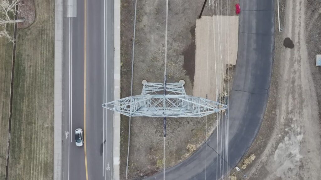 Xcel plans 2nd shutoff Friday amid efforts to restore power to tens of thousands of customers