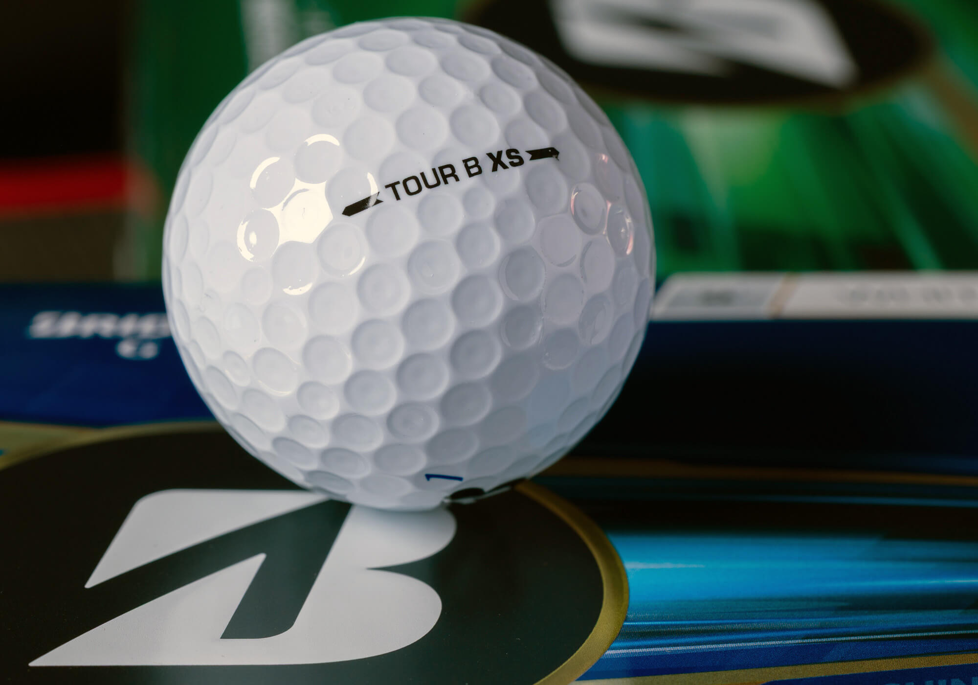 Bridgestone TOUR B XS golf ball