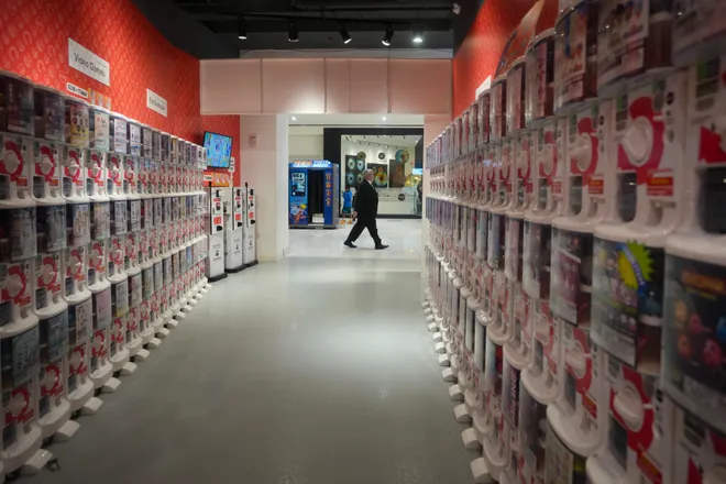 Guests walk to Gov. Mikie Sherrill's Inaugural Ball in the American Dream Mall, Jan 20, 2026, East Rutherford, NJ, USA.