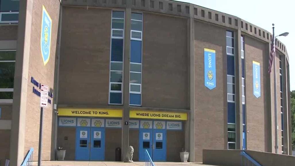 2 schools back on list to close as part of JCPS budget cut proposal