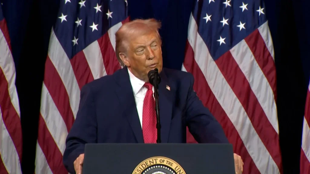 What is U.S. President Donald Trump's approval rating in January 2026?