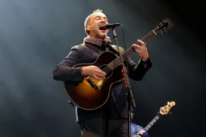 BOSTON, MASSACHUSETTS - MAY 25: Dave Matthews performs during the 2025 Boston Calling Music Festival at Harvard Athletic Complex on May 25, 2025 in Boston, Massachusetts. (Photo by Taylor Hill/Getty Images for Boston Calling)