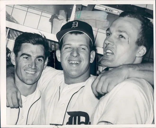 Mickey Lolich, center.