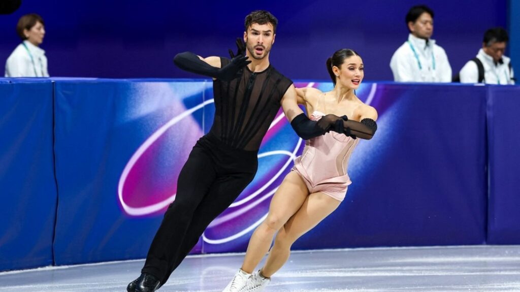 Guillaume Cizeron et Laurence Fournier Beaudry provisoirement en tête en danse sur glace après une danse rythmique de haut vol