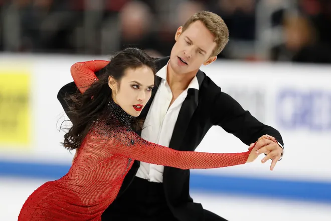 Madison Chock and Evan Bates perform in the rhythm dance program during the 2019 Geico U.S. Figure Skating Championships at Little Caesars Arena.