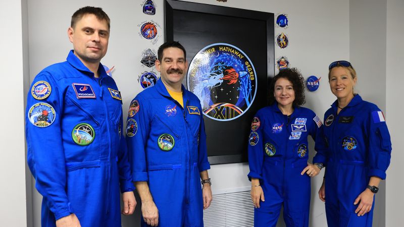 SpaceX, NASA launch new ISS crew to end a month of skeleton staffing