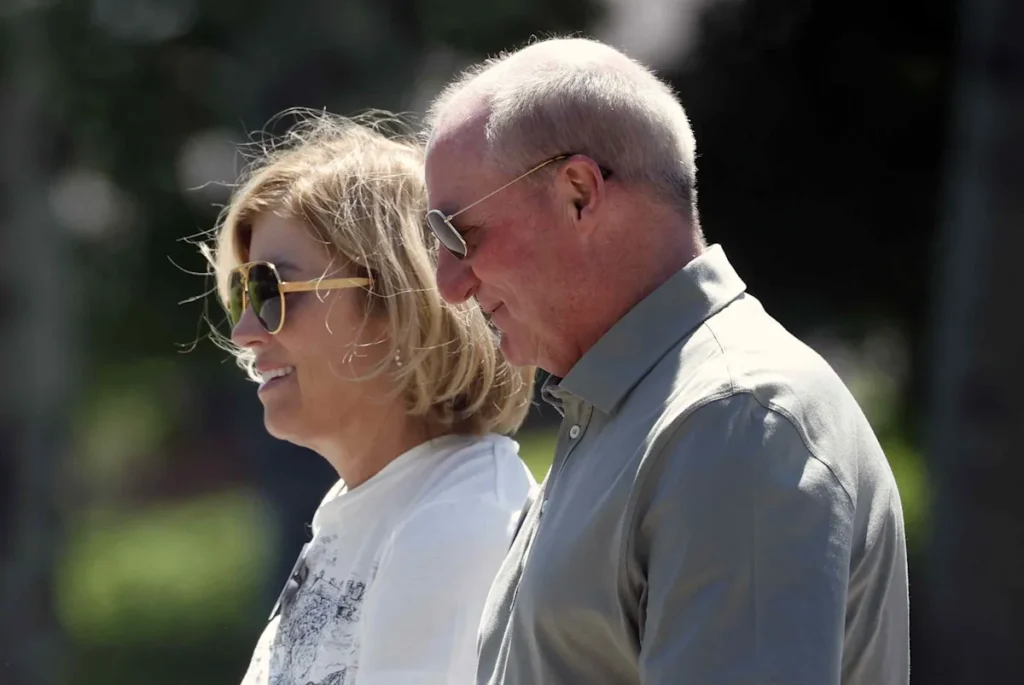 Berkshire Hathaway Is Set to Report Earnings Saturday, With Greg Abel's First Shareholder Letter as CEO