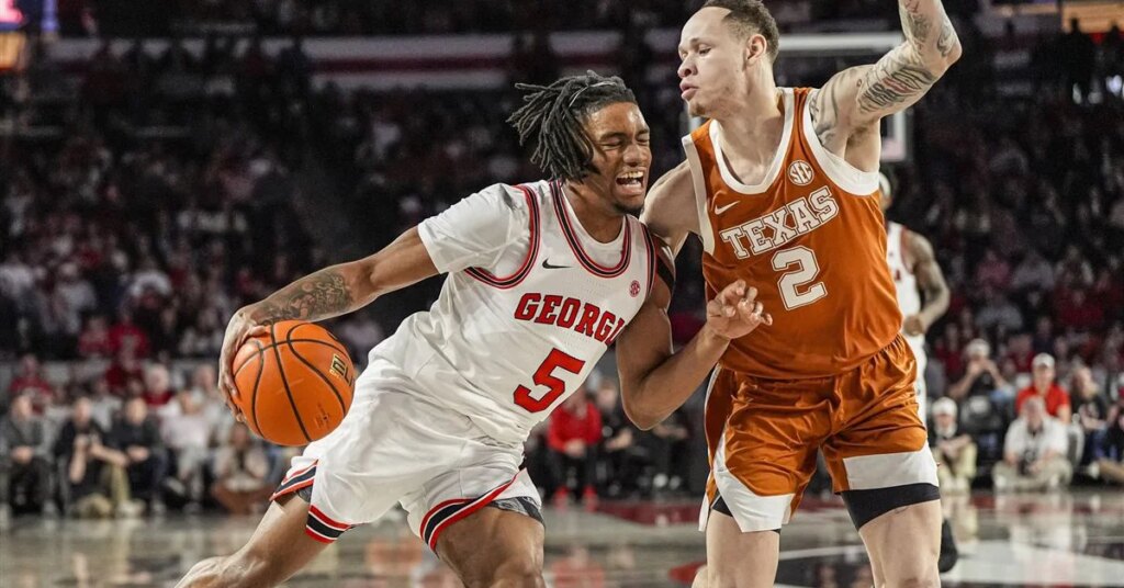 Georgia tries to extend winning streak at Vanderbilt