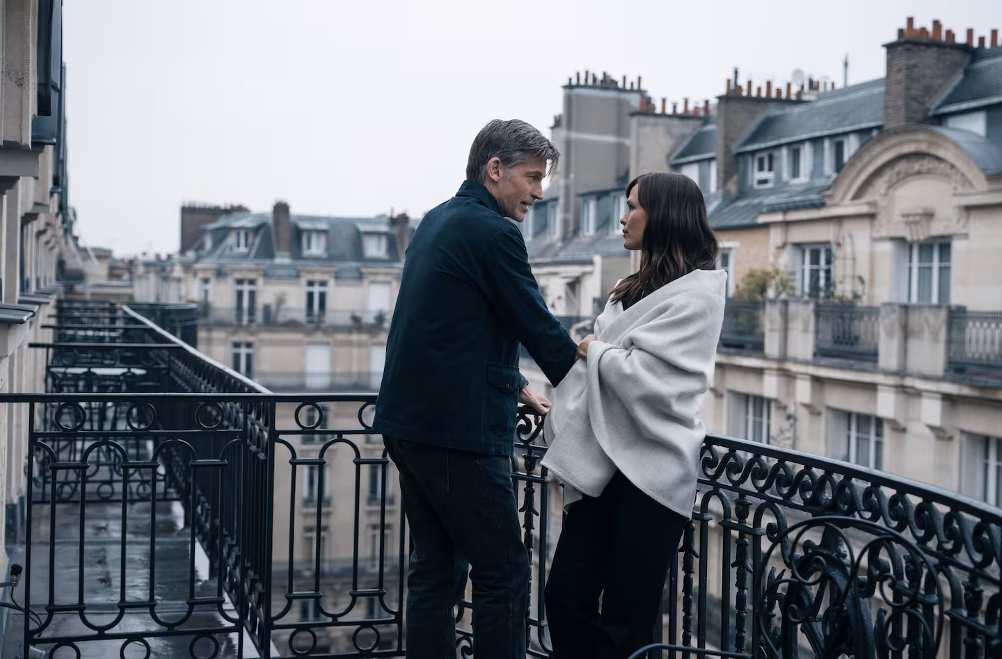 Nikolaj Coster-Waldau and Jennifer Garner in 