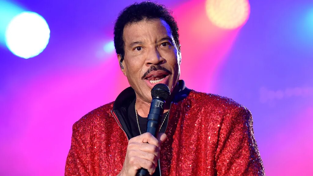 Lionel Richie warns rising stars to embrace fans after bizarre Chappell Roan incident