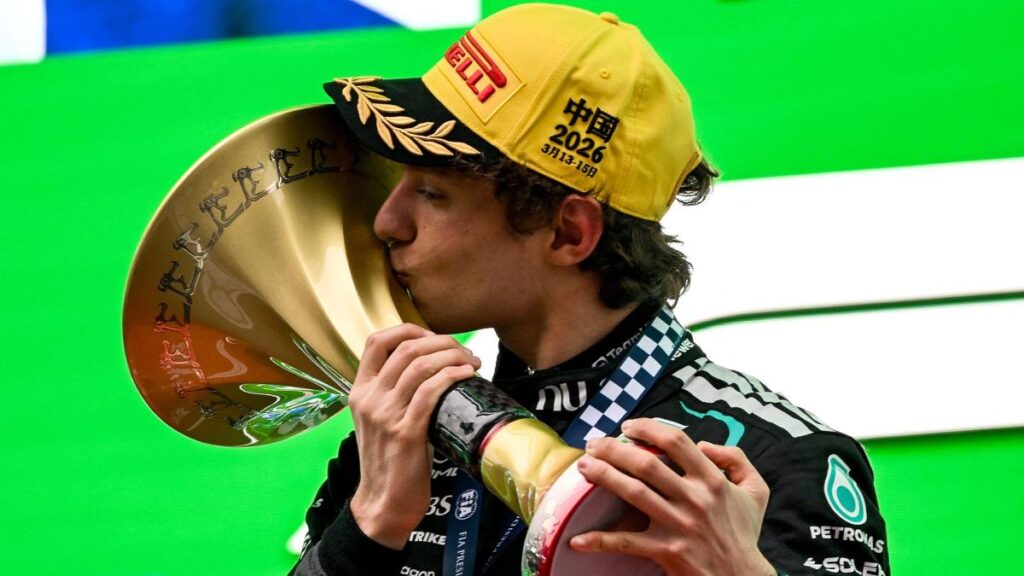 F1 Cina, trionfa Antonelli davanti a Russell, Hamilton 3°, Leclerc 4°