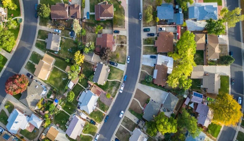 Houses-Neighborhoods, Single Family 8