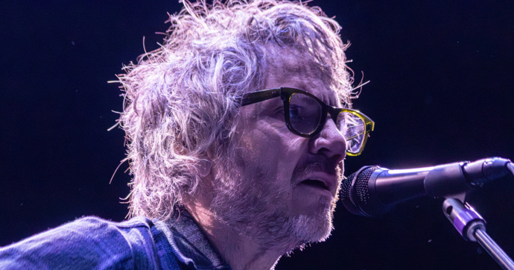 Jeff Tweedy Covers Beck, Harry Nilsson During 'Twilight Override' Tour Stop At Belasco In L.A. [Photos/Videos]