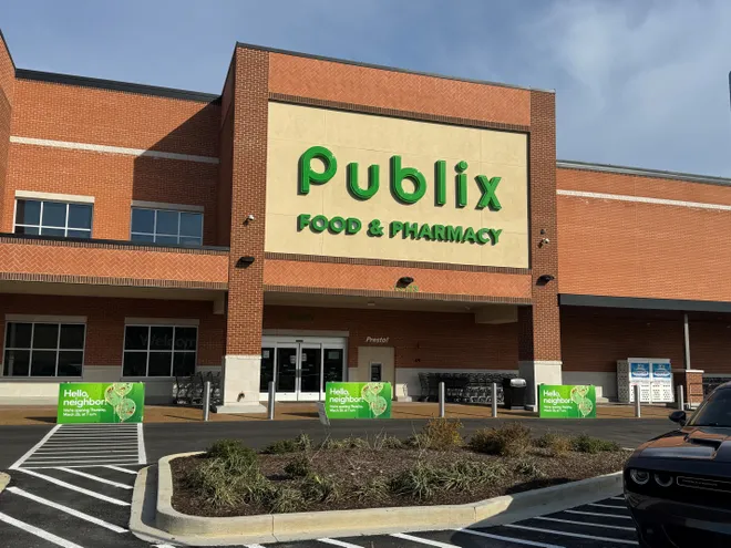 Publix is opening a new store on March 26 at 13123 Kingston Pike in Farragut.