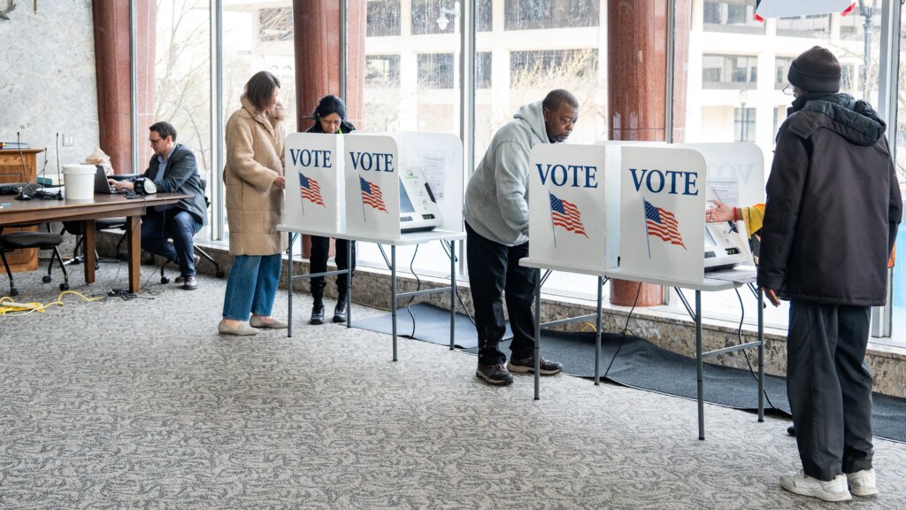 It's Wisconsin Election Day; voting times, polling places, races, ID