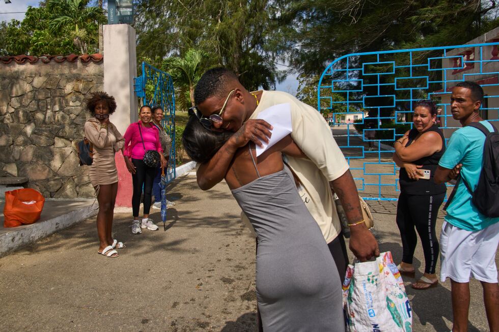 Families reunite with newly freed relatives outside Cuban prisons