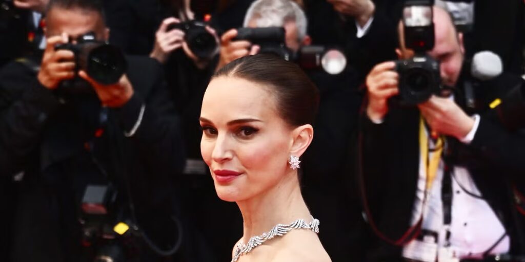 Natalie Portman Reveals She's Pregnant with Third Child