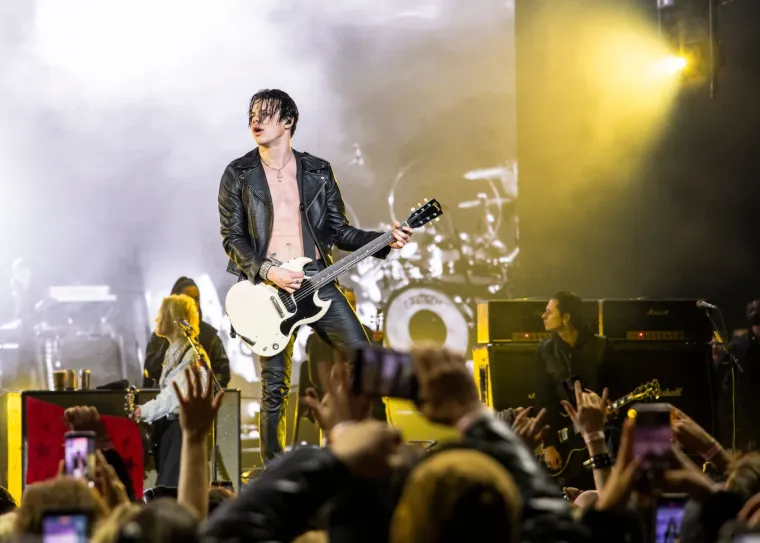 STERLING HEIGHTS, MICHIGAN - MAY 01: Yungblud performs on the first night of his North American 'IDOLS' World Tour to a sold out crowd at Michigan Lottery Amphitheatre on May 01, 2026 in Sterling Heights, Michigan. (Photo by Scott Legato/Getty Images for Live Nation)