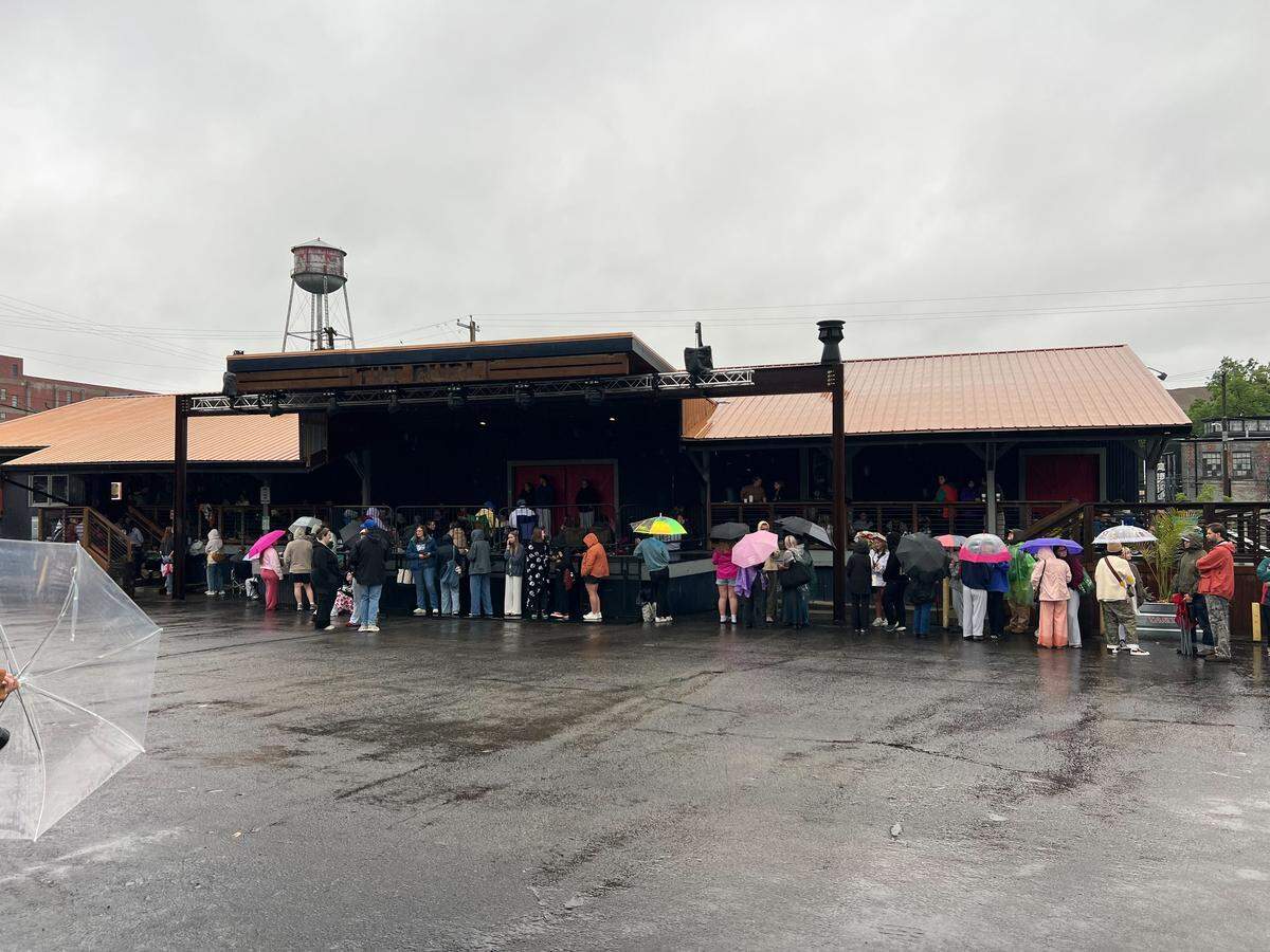 IMG_6809.jpg Fans lined up outside of The Burl on Friday, May 22, 2026, in anticipation of a Phoebe Bridgers pop-up concert, which was announced that morning.