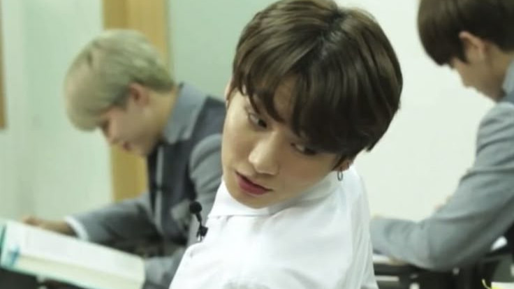 BTS Jungkook Makes History: From "ARIRANG" to the U.S. Classroom!