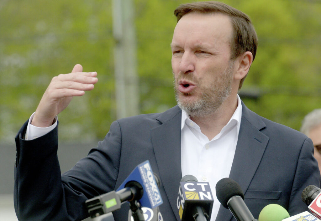 Editorial: Sen. Chris Murphy joins latest version of QAnon