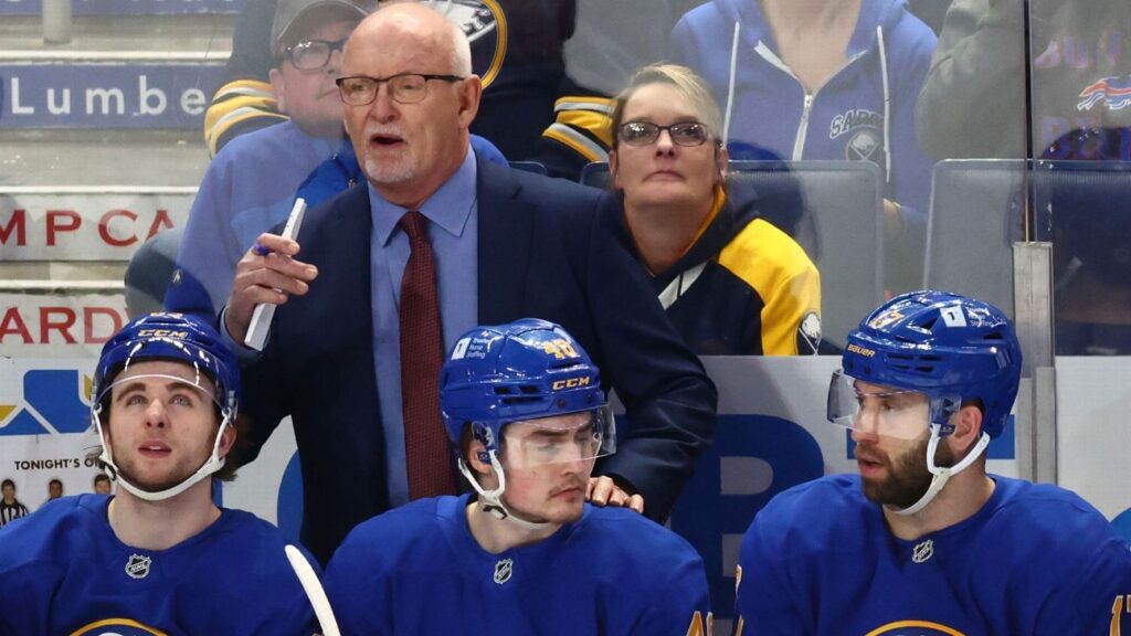 Jon Cooper, Dan Muse, Lindy Ruff up for coach of year award