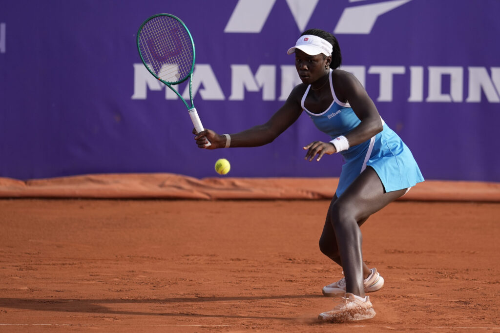 Mboko to face Navarro in Strasbourg final with first clay title at stake
