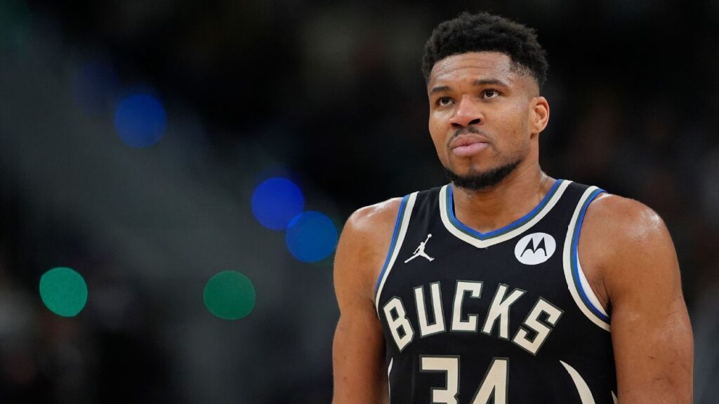 Sources: Bucks seeking trade offers for Giannis Antetokounmpo