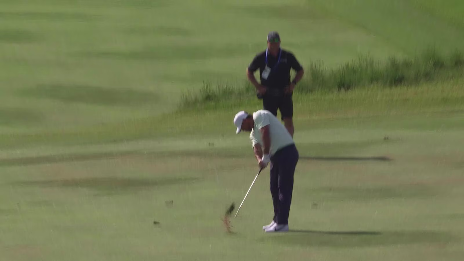 Brooks Koepka's 136-yard approach sets up birdie on No. 17 at RBC Canadian