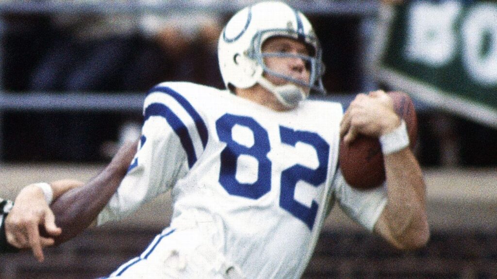 Hall of Fame receiver, NFL coach Raymond Berry dies at 93