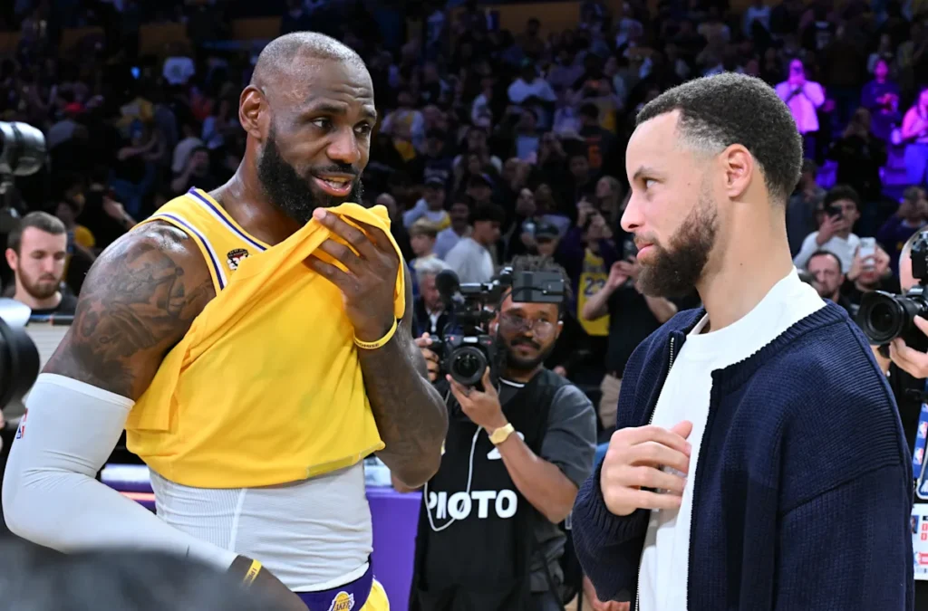 Warriors pursuing LeBron James and Anthony Davis? Kawhi Leonard on the move? Here's the latest trade chatter