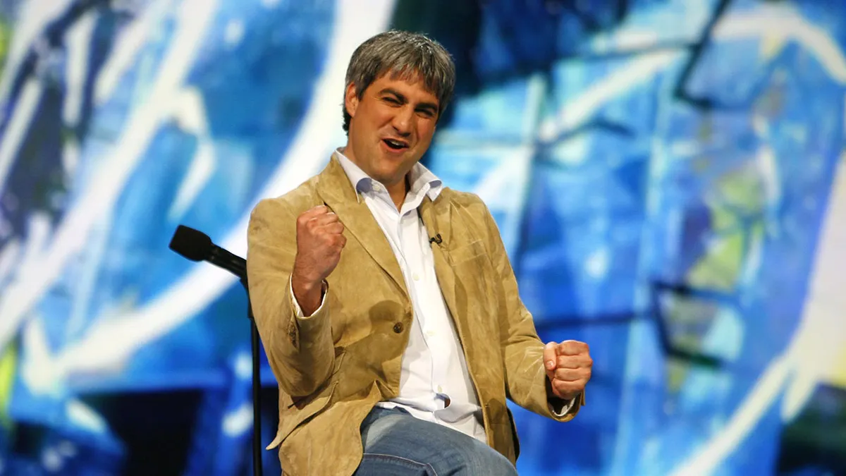 Taylor Hicks on stage of American Idol
