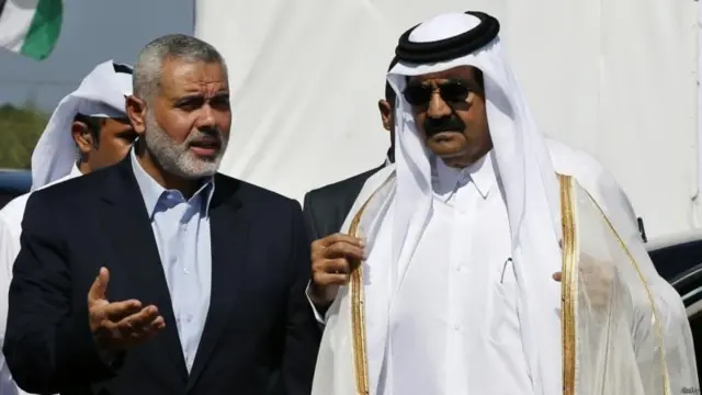 قطعت قطر علاقتها التجارية مع إسرائيل في عام 2009 بعد أن شنت إسرائيل هجوماً على قطاع غزة. وكانت قطر حينذاك الدولة الخليجية الوحيدة التي تربطها بإسرائيل علاقة تجارية.
