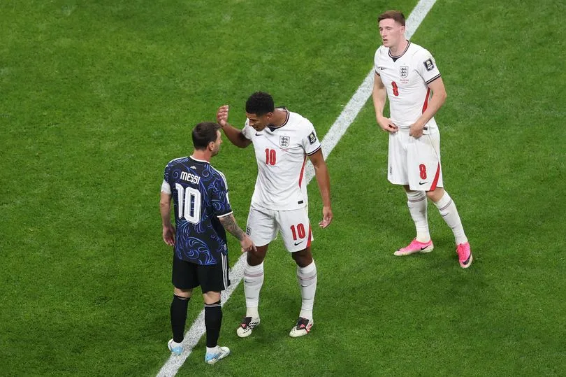 Argentina's forward #10 Lionel Messi and England's midfielder #10 Jude Bellingham argue during the 2026 World Cup football tournament semi-final match between England and Argentina at the Atlanta Stadium in Atlanta on July 15, 2026.  (Photo by PATRICIA DE MELO MOREIRA / AFP via Getty Images)