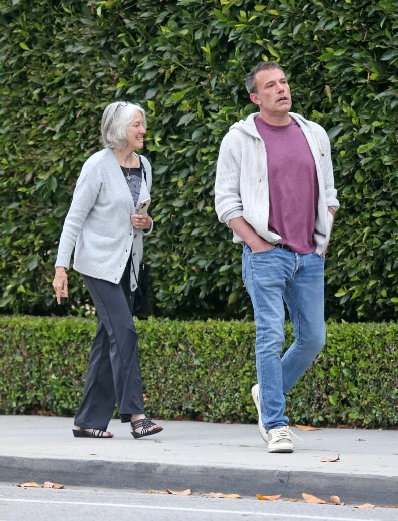 Ben Affleck and Ex Jennifer Garner greet Ben's mom Christopher Anne