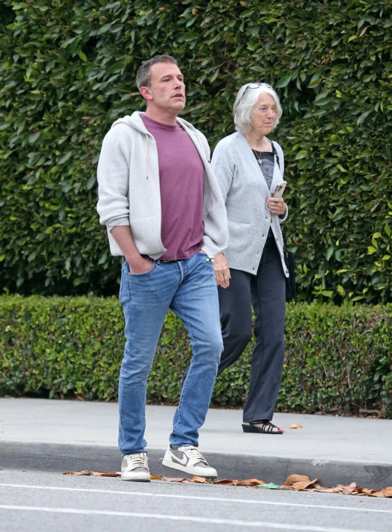 Ben Affleck and Ex Jennifer Garner greet Ben's mom Christopher Anne