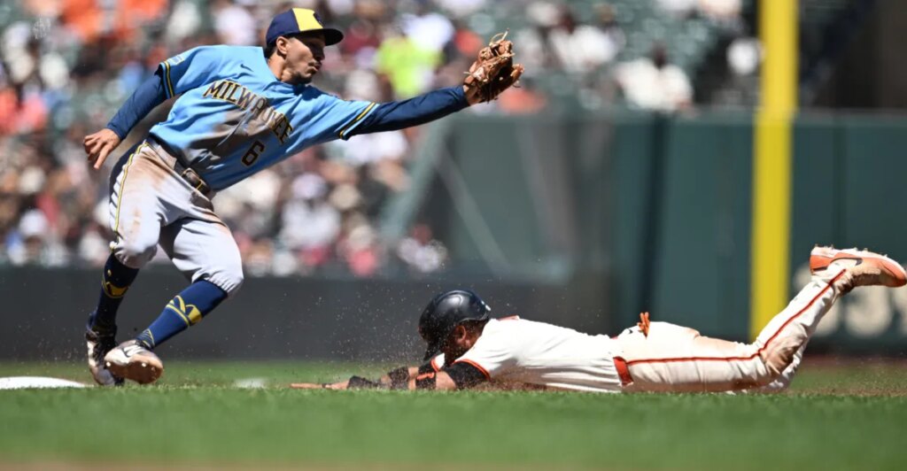 Bullpen implodes as Brewers drop series to the Giants