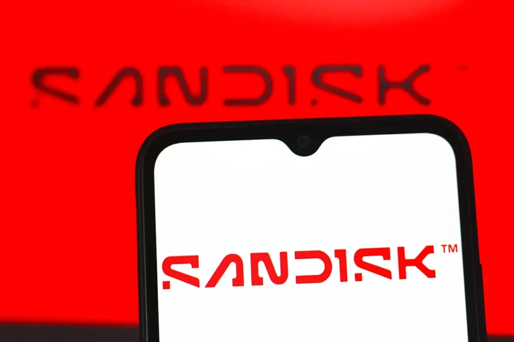 SNDK Stock Rebounds After 35% Drop This Week – Sandisk’s AI-Fueled Growth Is 'Tremendous, But Finite,’ Says Analyst