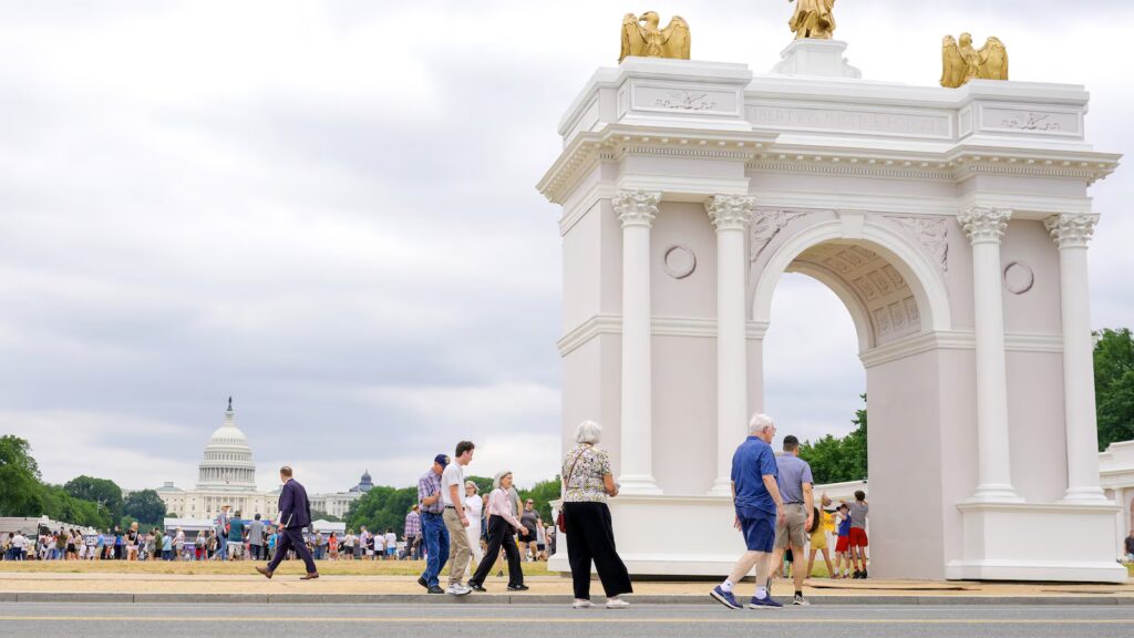 Trump's plan for a triumphal arch in the nation's capital is getting another review