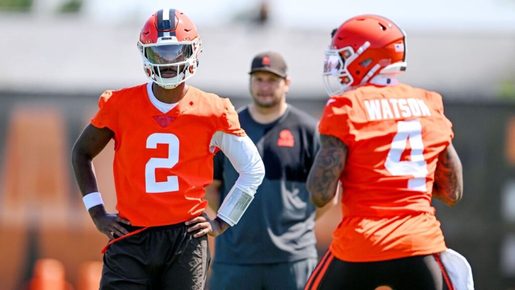 Who will Browns' starting QB be: Deshaun Watson or Shedeur Sanders?