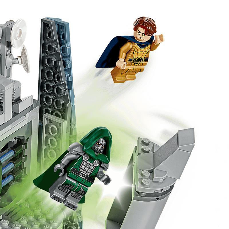Sentry and Doctor Doom fighting in LEGO Avengers Doomsday.