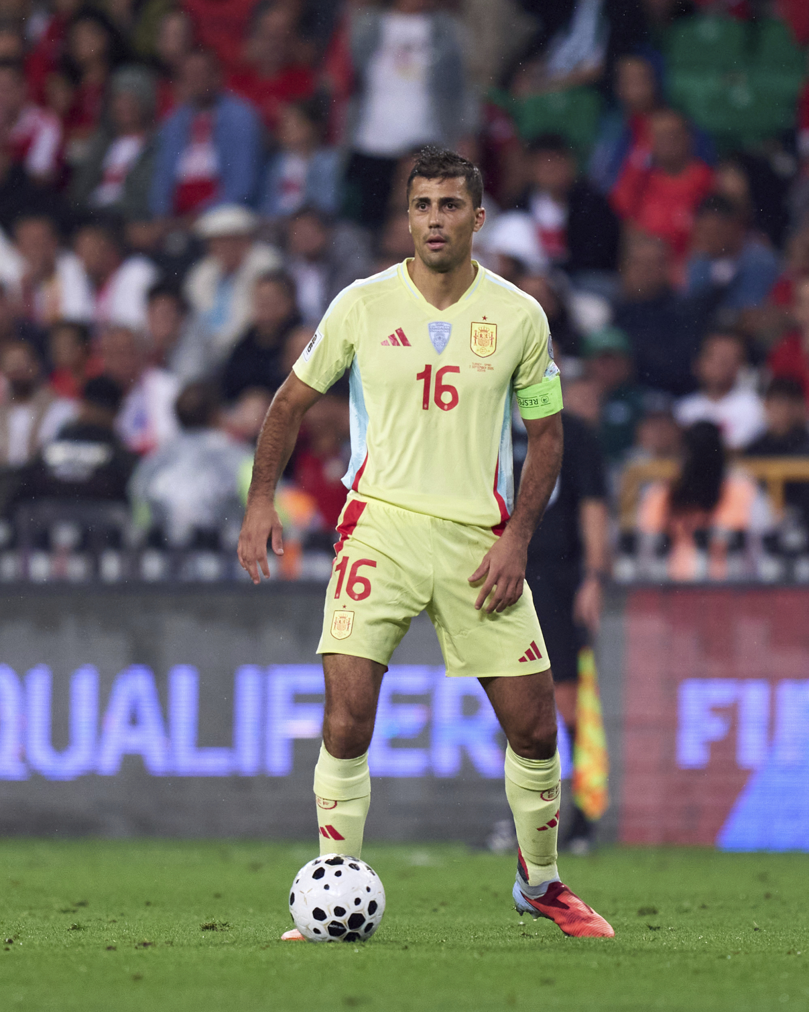 Rodri, en un partido de la selección española.